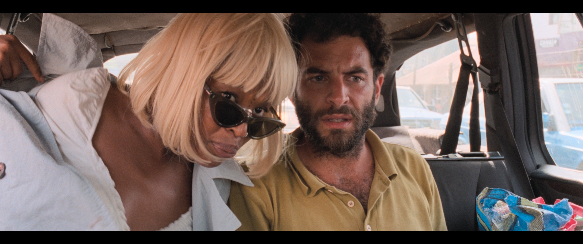 Veja novas fotos de O Riso e a Faca, um dos destaques brasileiros na competição oficial do Festival de Cannes