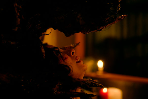 ‘Rosario’, longa-metragem de estreia de diretor colombiano chega aos cinemas neste mês