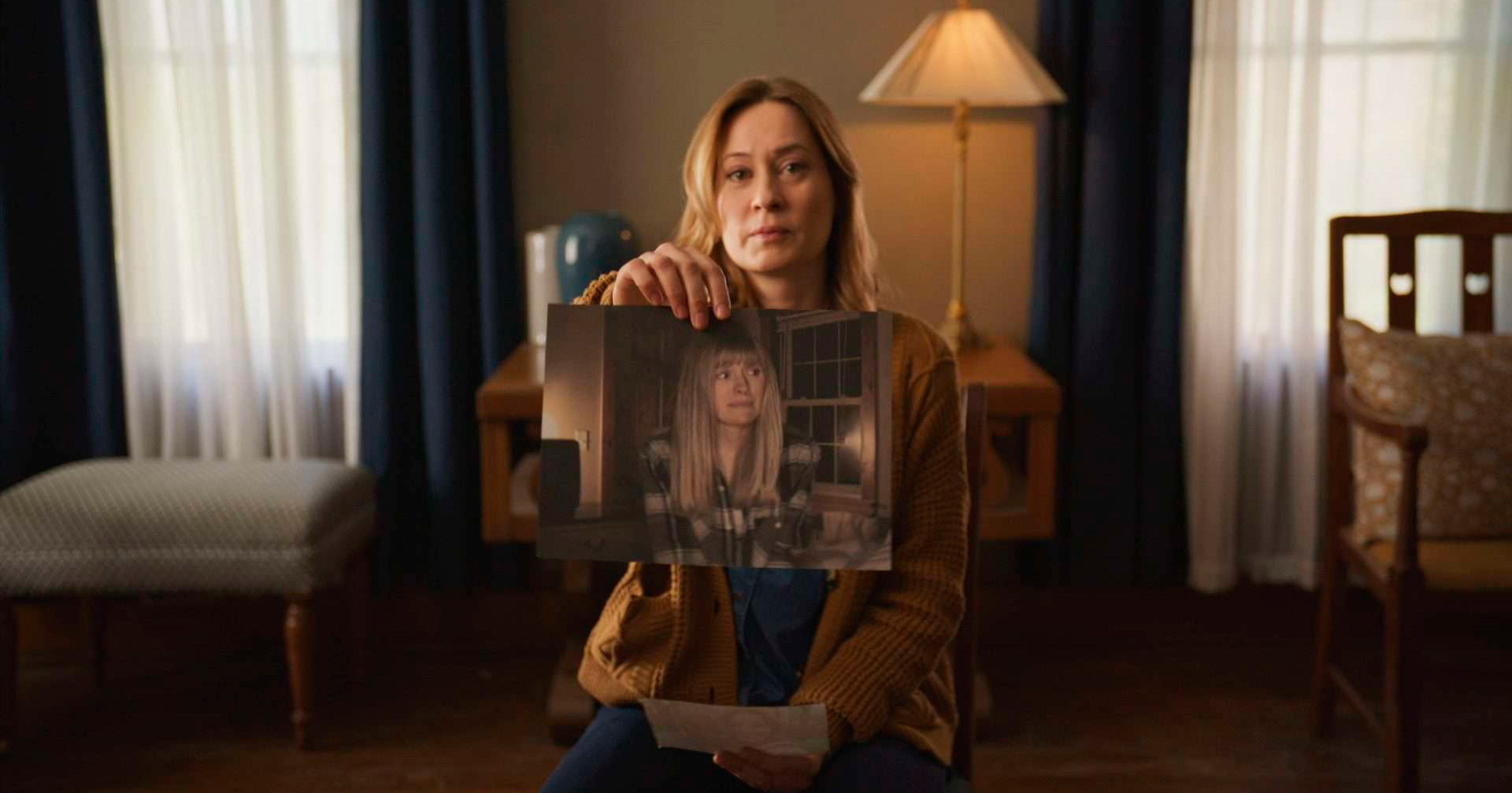 ‘Terror em Shelby Oaks’ tem pôster oficial divulgado