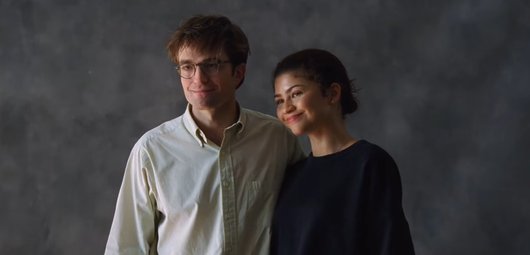 ‘O Drama’, filme protagonizado por Robert Pattinson e Zendaya, tem trailer divulgado