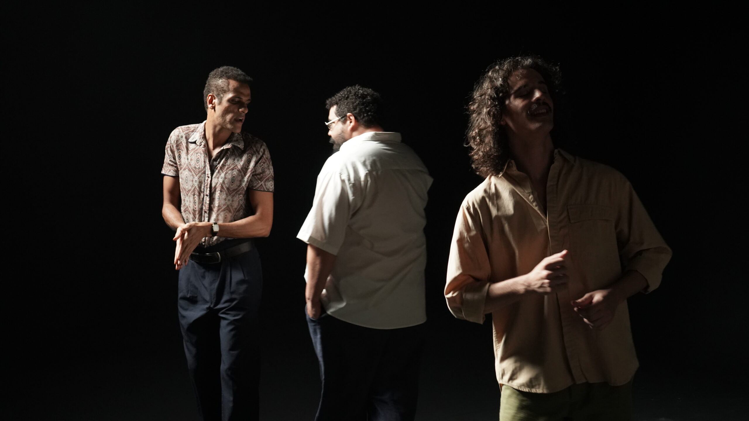 Trailer de ‘A Vida Secreta de Meus Três Homens’ é divulgado